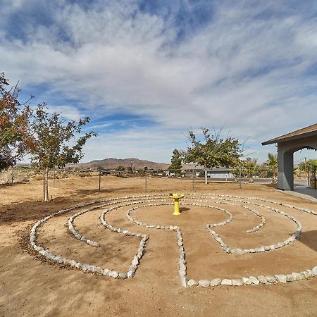 Eclectic Joshua Tree Villa Exterior foto